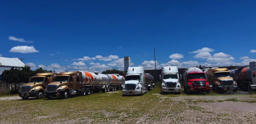 Patio de maniobras en venta